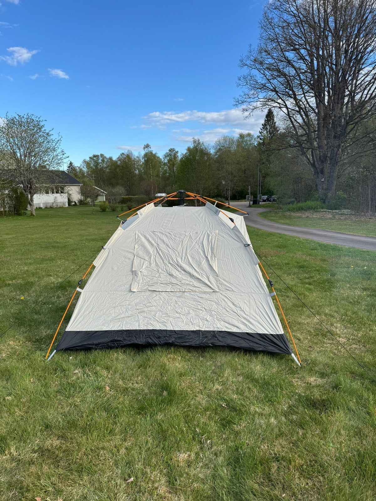 Campingtält 210 × 150 × 110 cm – snabbuppsättning med myggnät